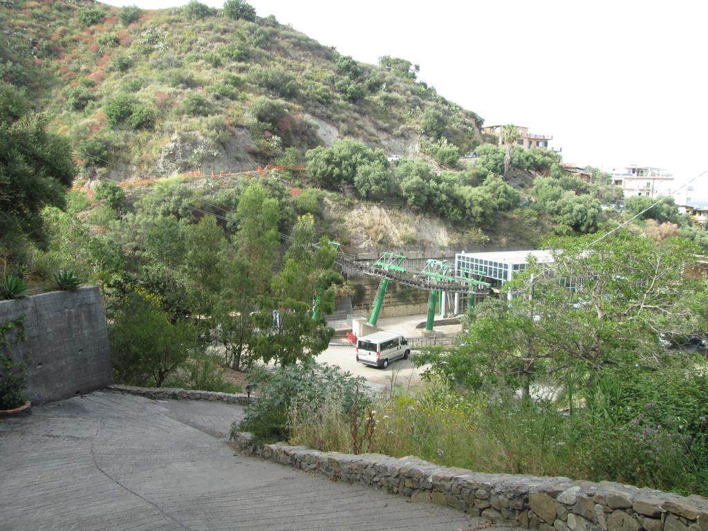 Villa Don Giovanni Taormina Mare ภายนอก รูปภาพ